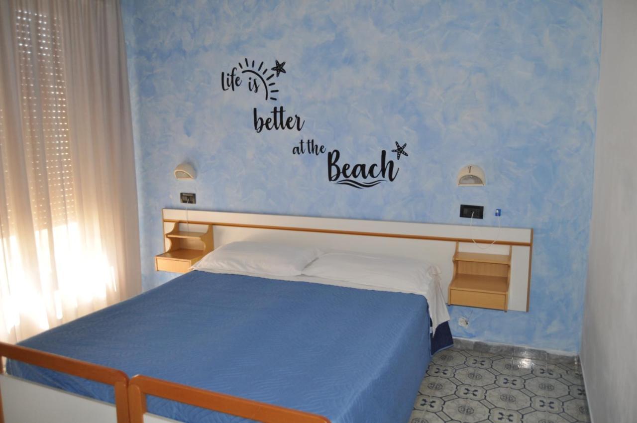 Hotel Rigobello Riccione Extérieur photo