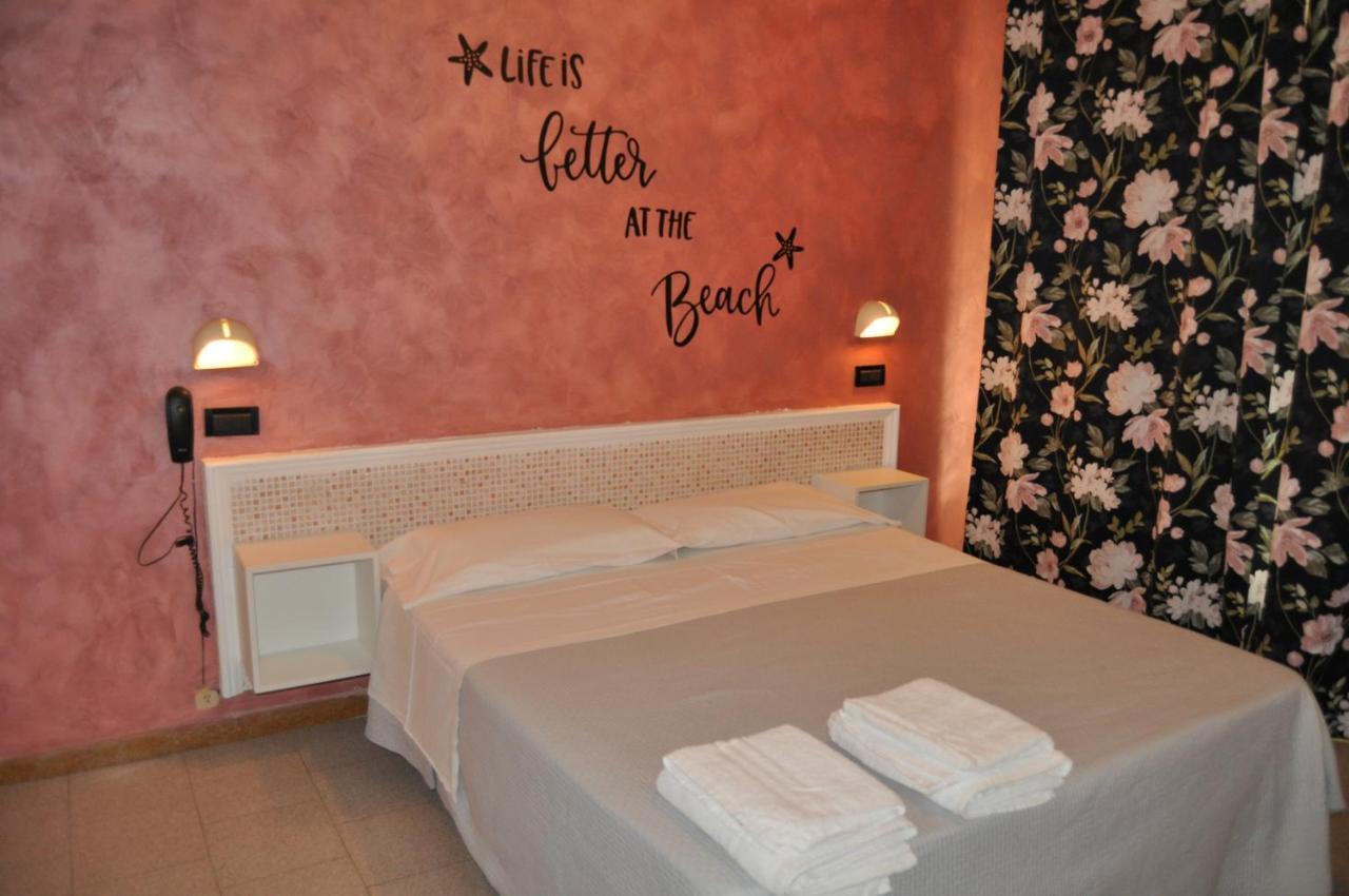 Hotel Rigobello Riccione Extérieur photo